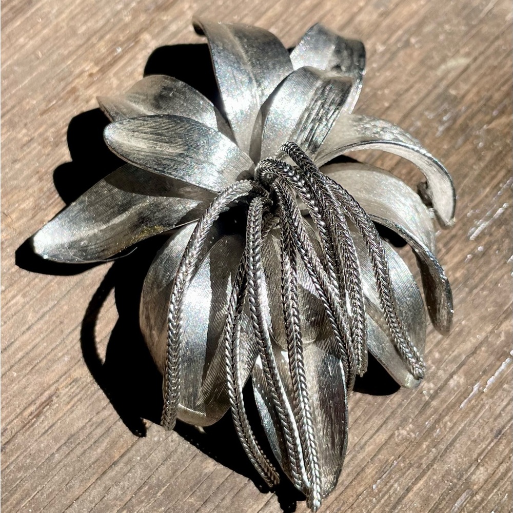 Vintage Silver Floral Brooch